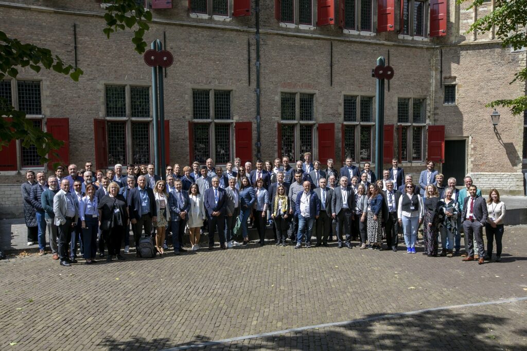 100 anos de concentración parcelaria en Europa. Revisando o pasado, mirando ao futuro